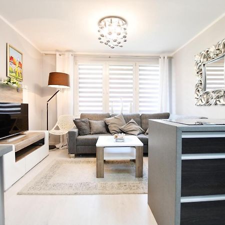Apartament Dworcowa Lägenhet Kołobrzeg Exteriör bild